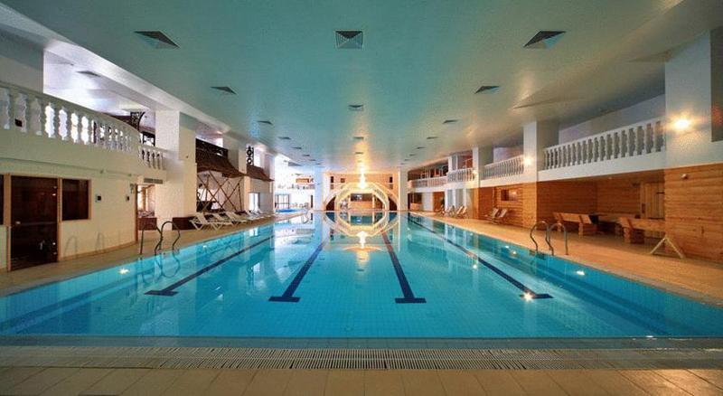 Royal Medical Cezar Hotel Truskavets Buitenkant foto