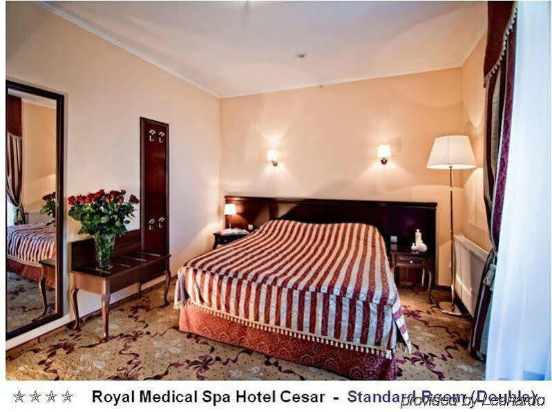 Royal Medical Cezar Hotel Truskavets Buitenkant foto